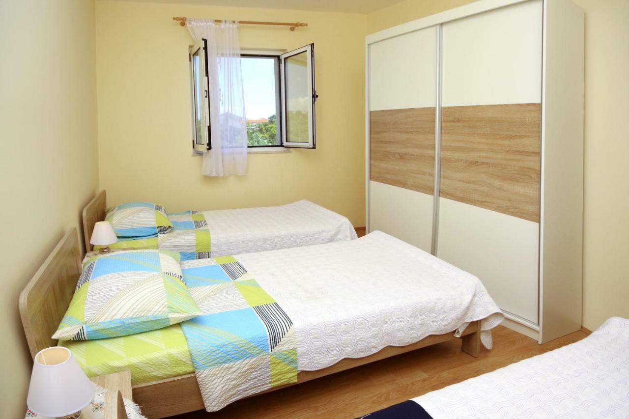 Apartment Mirni Kutak Šibenik Eksteriør bilde